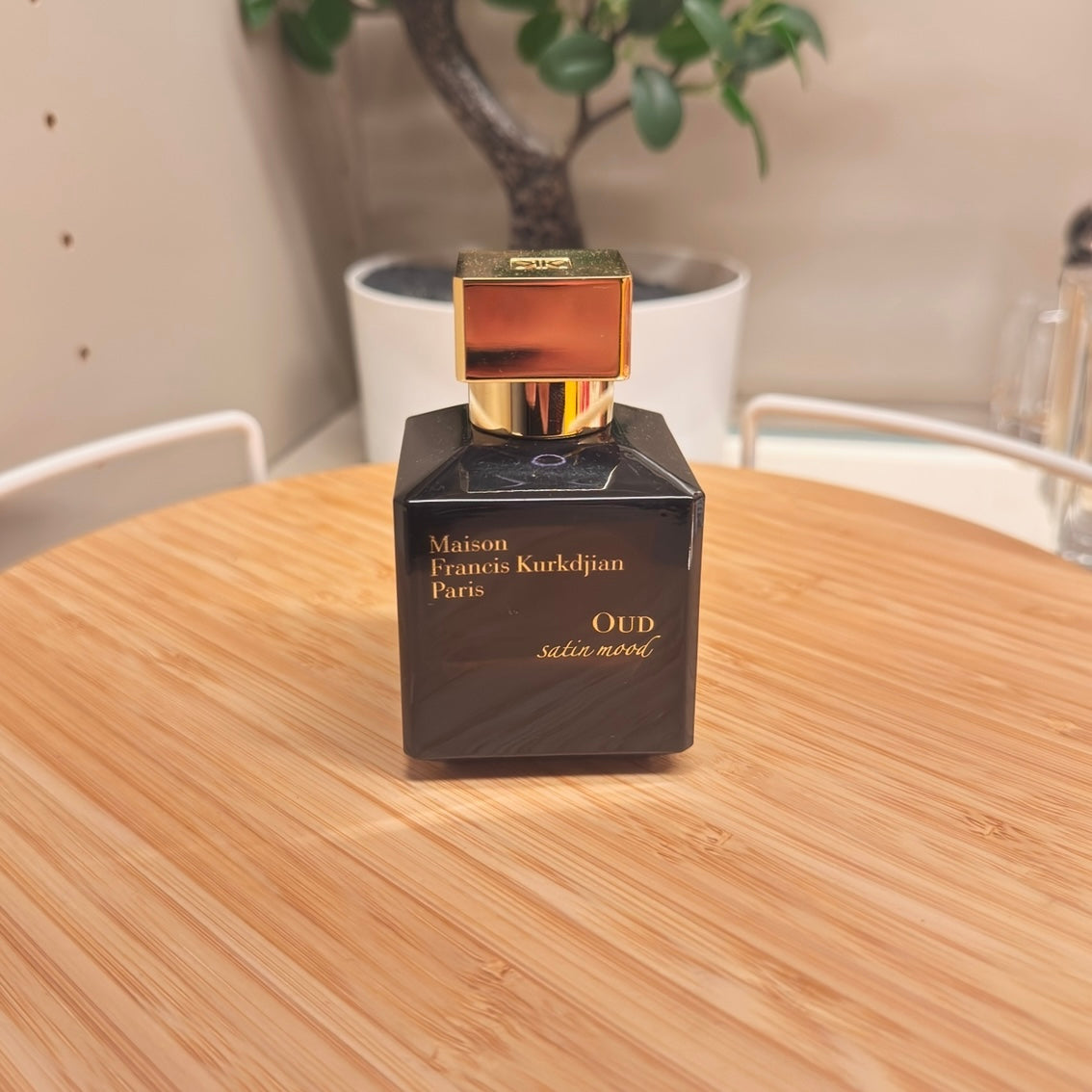 MFK - Oud Satin Mood - Sample